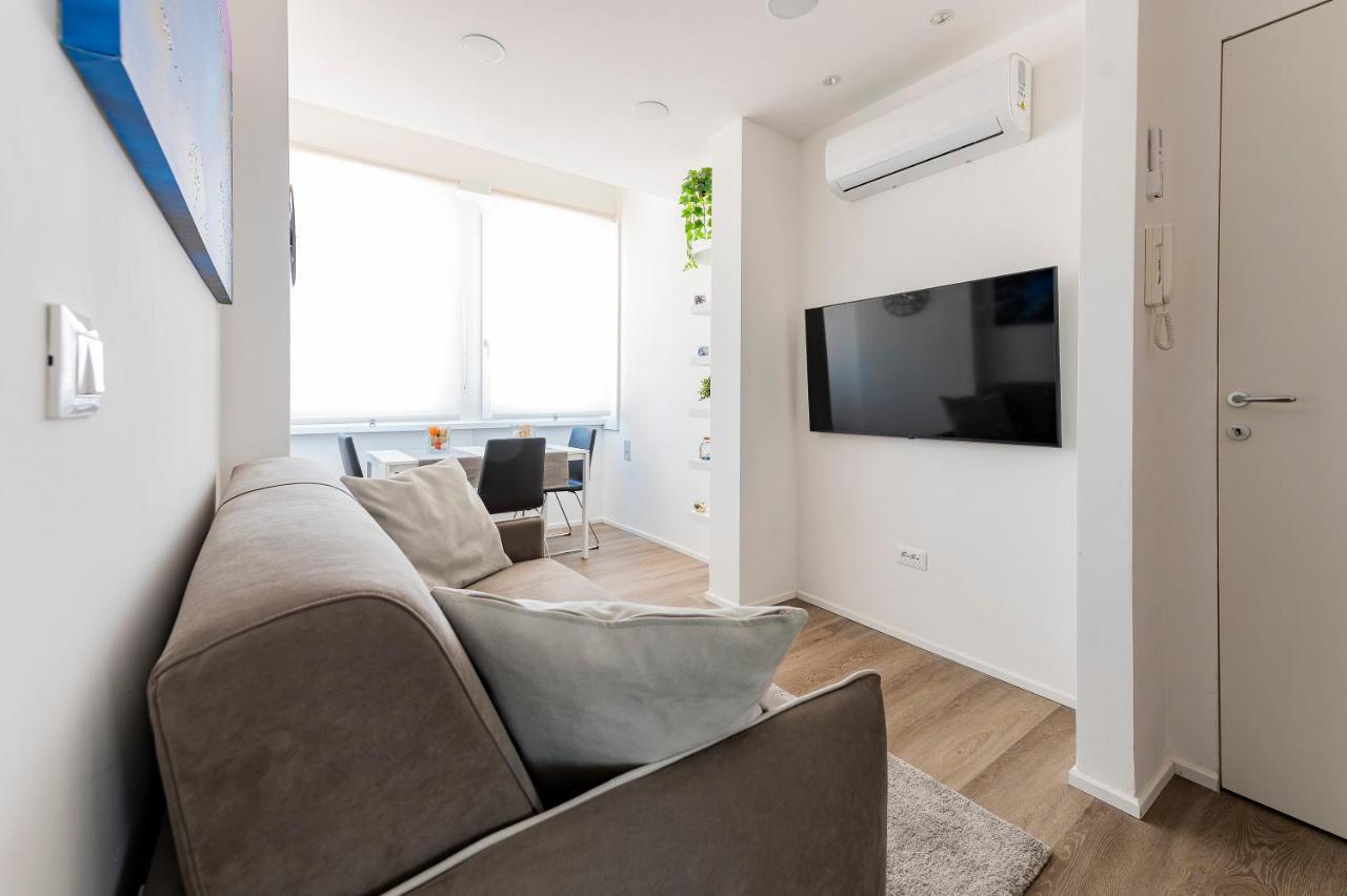 Piazza Salotto & Stazione Comfy Apartment Πεσκάρα Εξωτερικό φωτογραφία